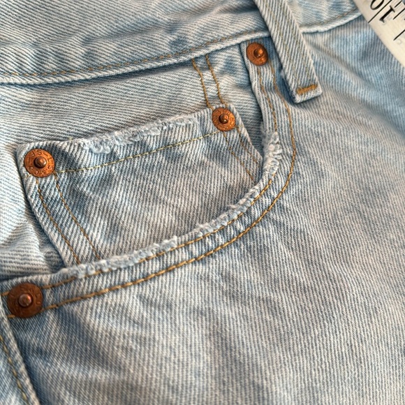 Levi’s 501 original lightwash high rise straight leg NWT 29 by 30 - Picture 11 of 11